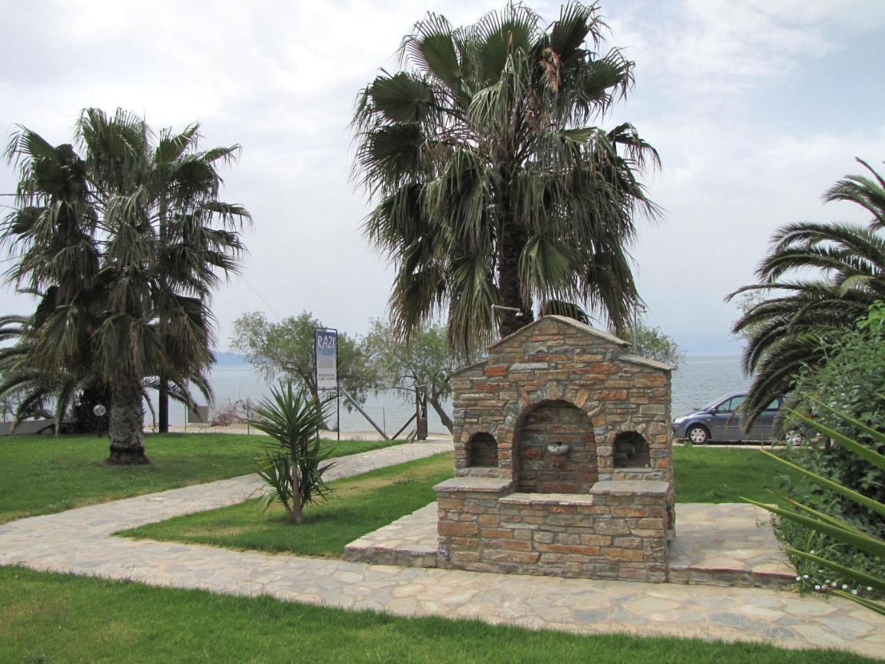 ليفوكاسترو Razi Beach المظهر الخارجي الصورة